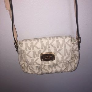 Michael Kors cross body purse